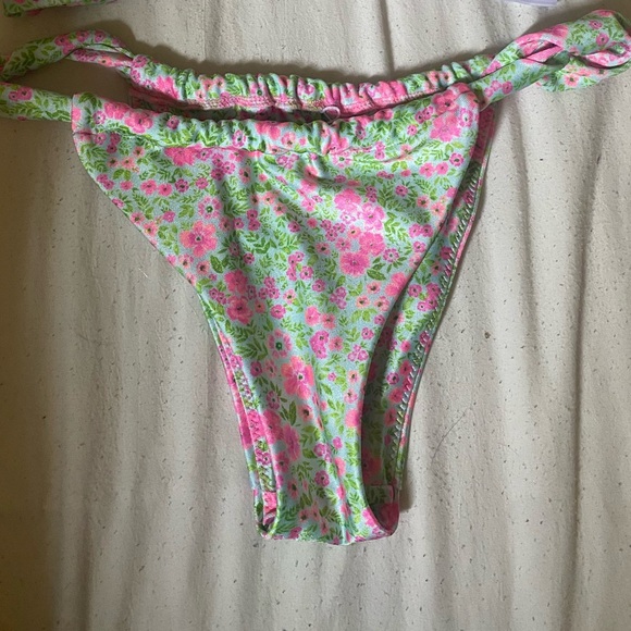 Kulani kini bikini bottoms - Picture 3 of 5